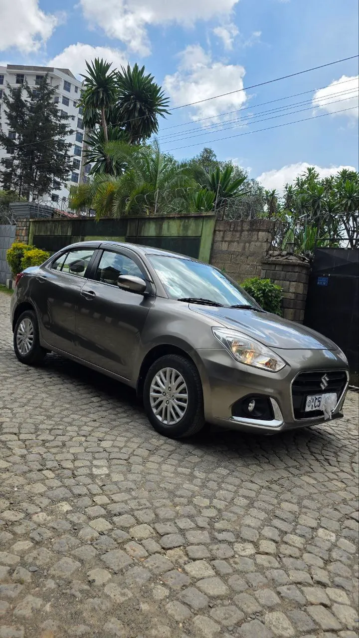Suzuki Dzire 2021 Automatic – photo 4