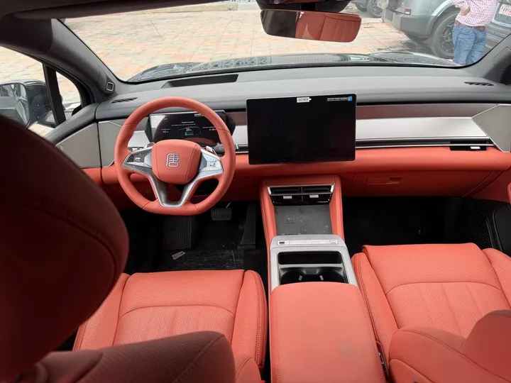 2025 BYD Tang L DM-I – photo 5