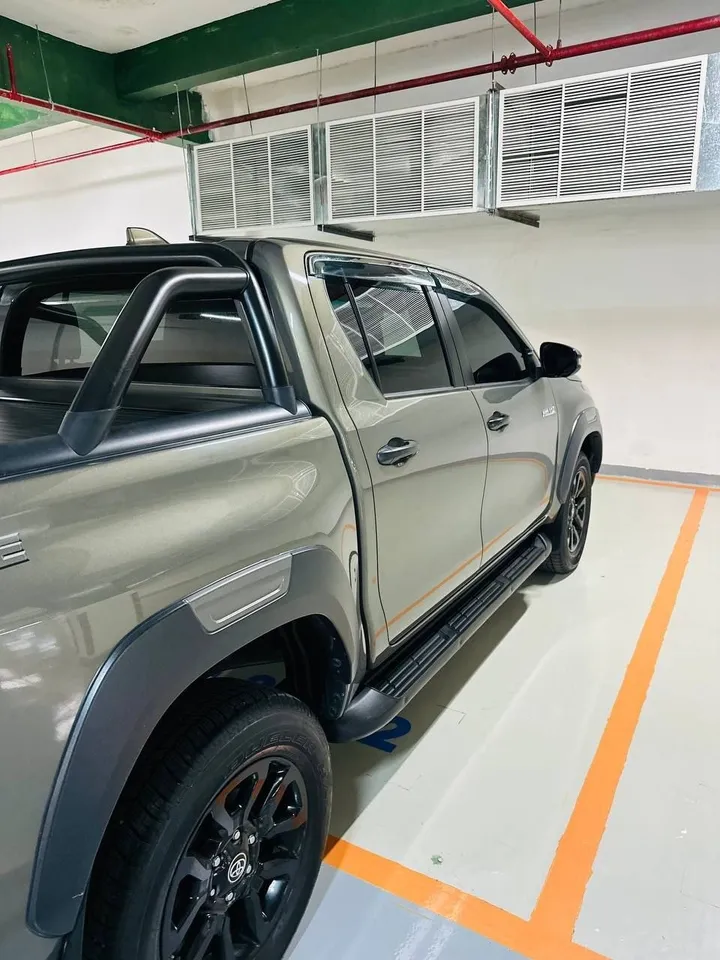 Toyota Hilux Invincible Hybrid 2025 – photo 4