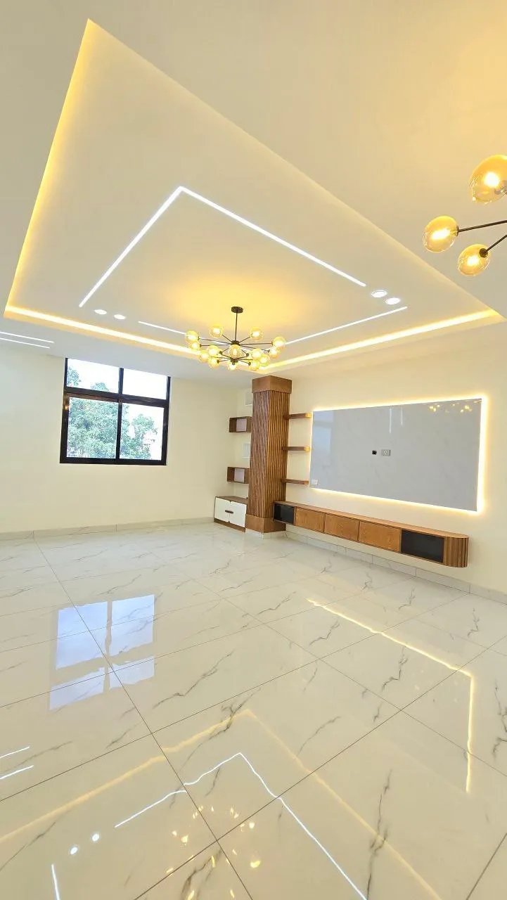 3-Bedroom 135 sqm Apartment in Summit – photo 3