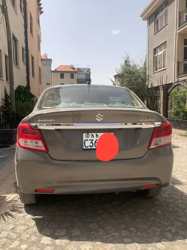 Suzuki Dzire 2022 Automatic – photo 4