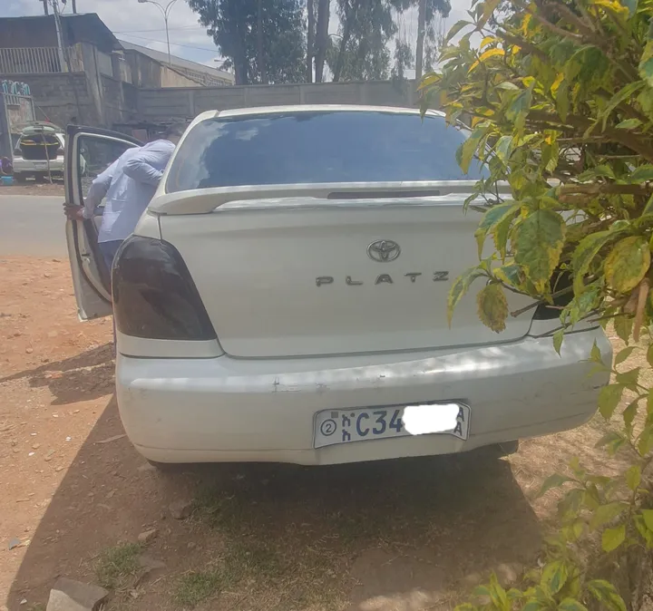 Toyota Platz 2001 Automatic – photo 3