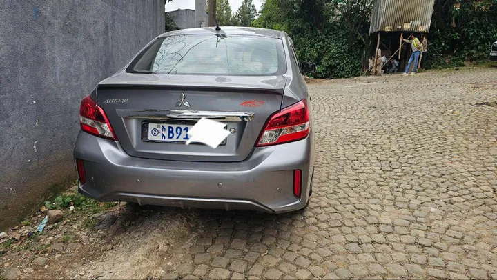 Mitsubishi Attrage 2021 Sedan – photo 4