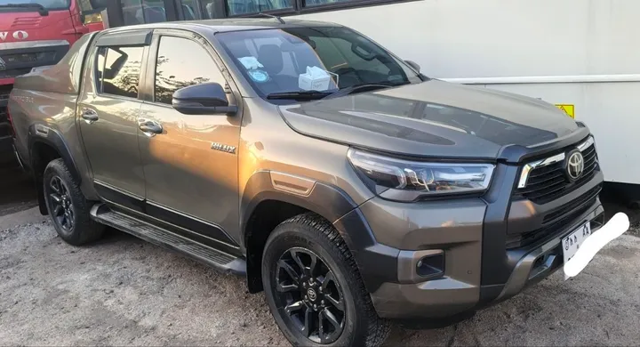 Toyota Hilux Invincible 2021 Diesel – photo 8