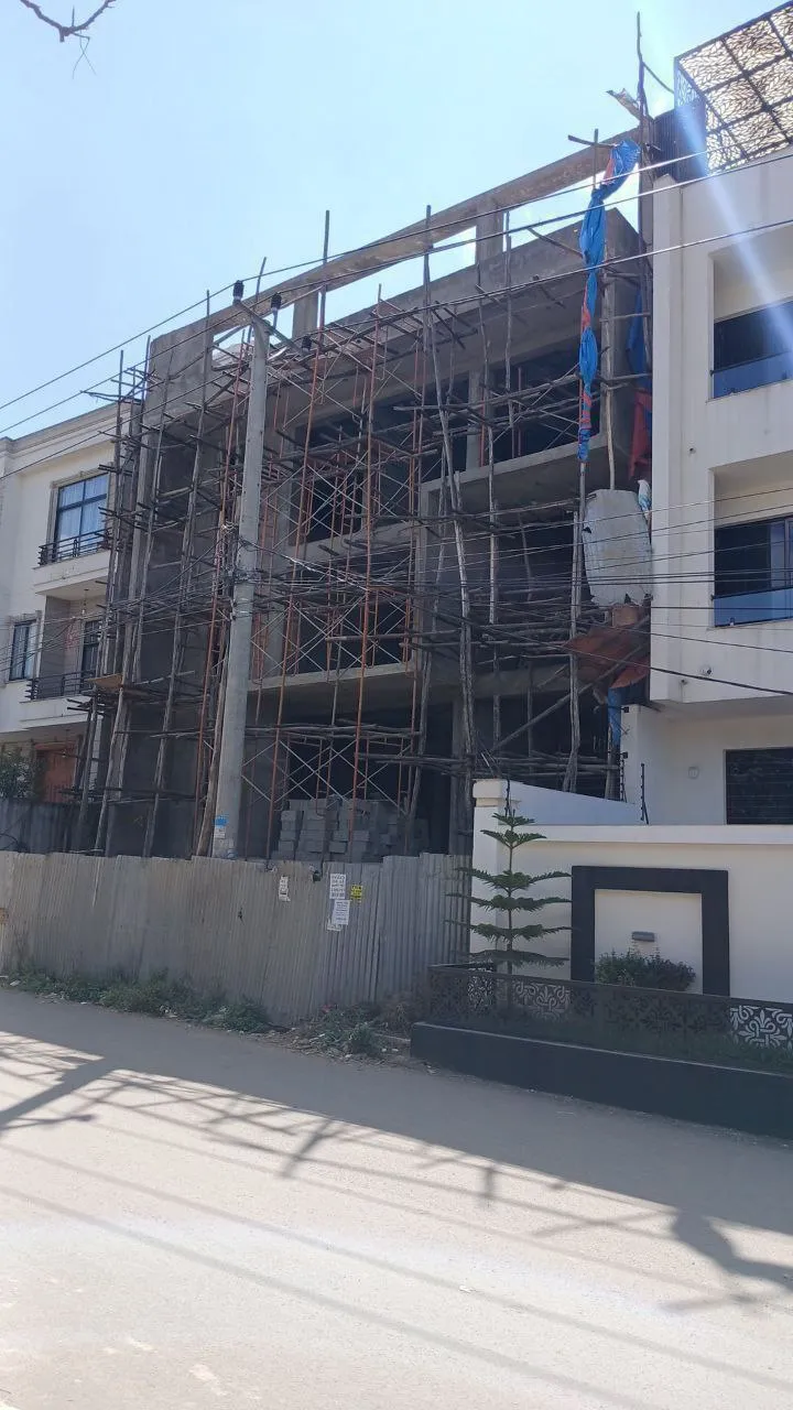 G+3 Building 250 sqm for Sale – photo 3