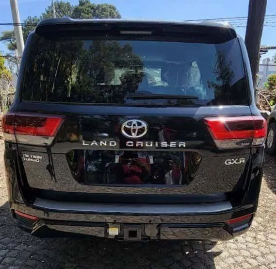 Toyota Land Cruiser VXR 2025 – photo 3