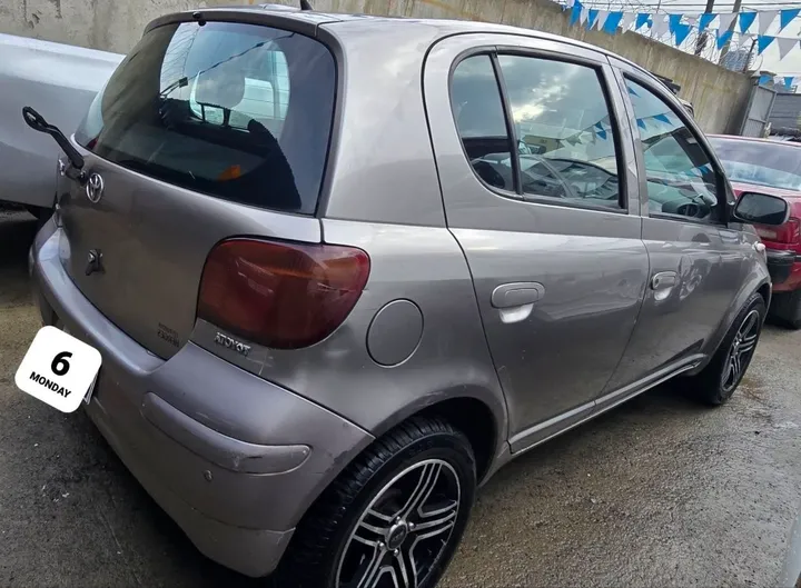 Toyota Vitz Yaris 2004 Manual – photo 4