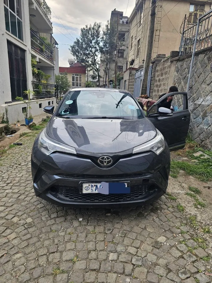 Toyota CHR 2017 1.2T AWD – photo 3