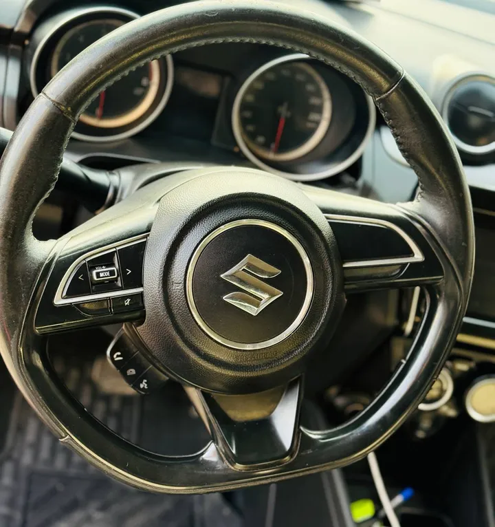 Suzuki Swift 2022 Automatic – photo 3