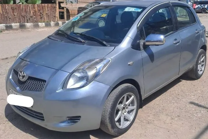 Toyota Yaris Compact 2007 Automatic – photo 4