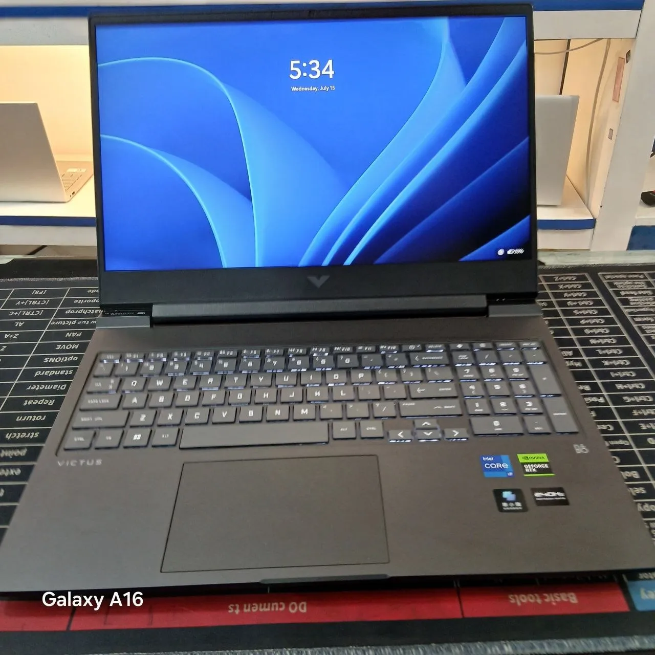 HP Victus Gaming i7 RTX 4060 – photo 3