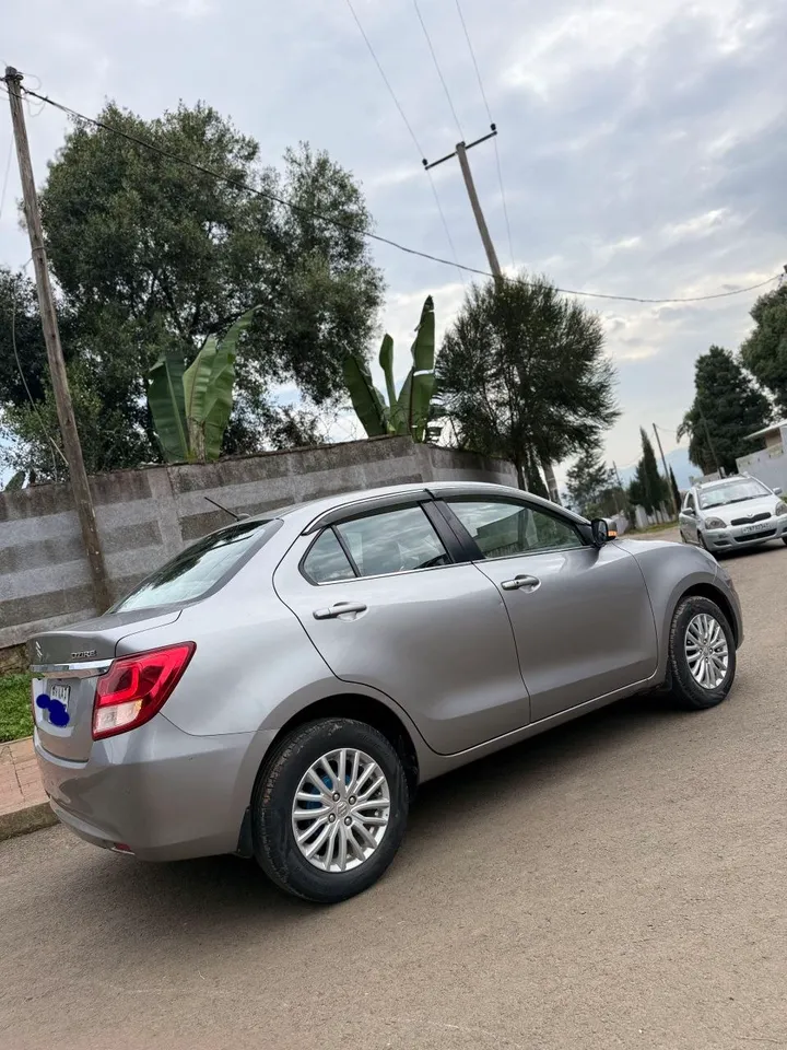 Suzuki Dzire 2022 Automatic – photo 8