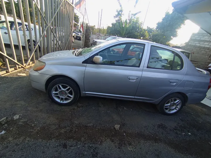 Toyota Platze 2001 Automatic – photo 7