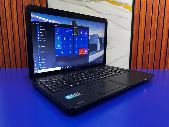 Toshiba Core i7 8GB 500GB Laptop – photo 3