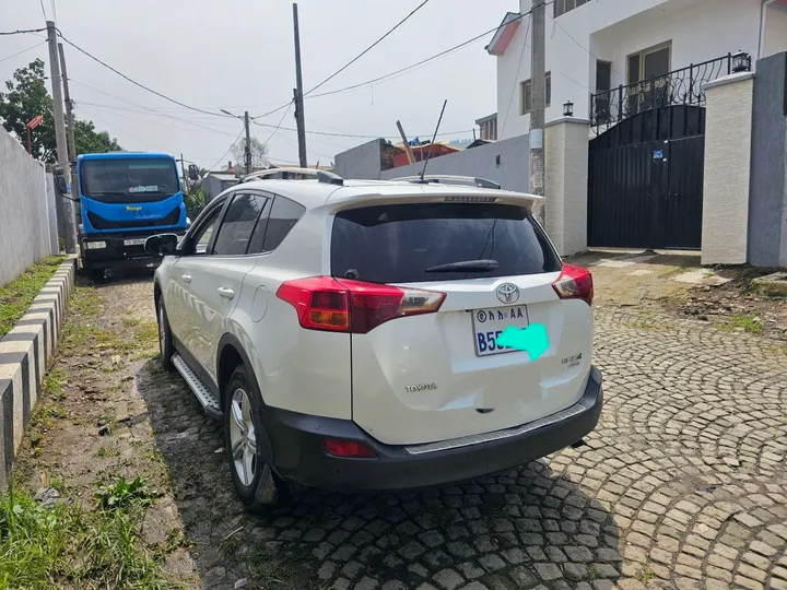 Toyota RAV4 2015 Automatic – photo 5