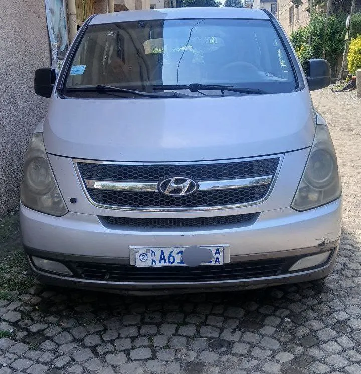 Hyundai H1 Starex 2010 Diesel – photo 6