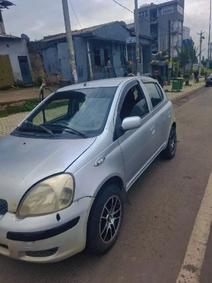Toyota Vitz 2002 Automatic – photo 4