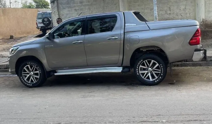 Toyota Hilux Revo Double Cab 2019 – photo 3