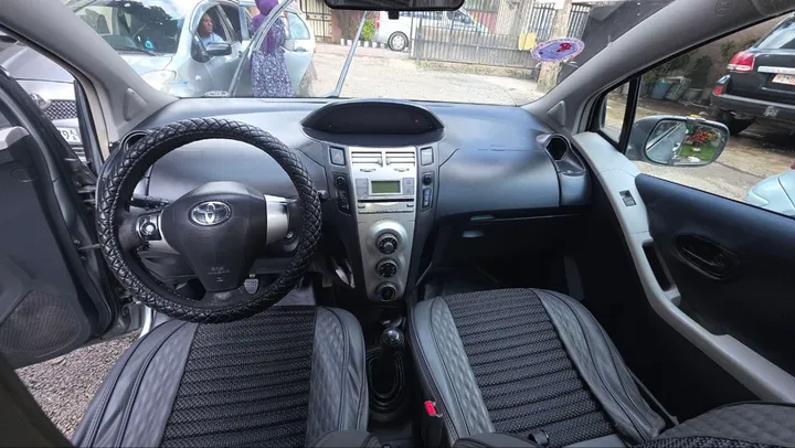 Toyota Yaris Compact 2007 Manual – photo 6
