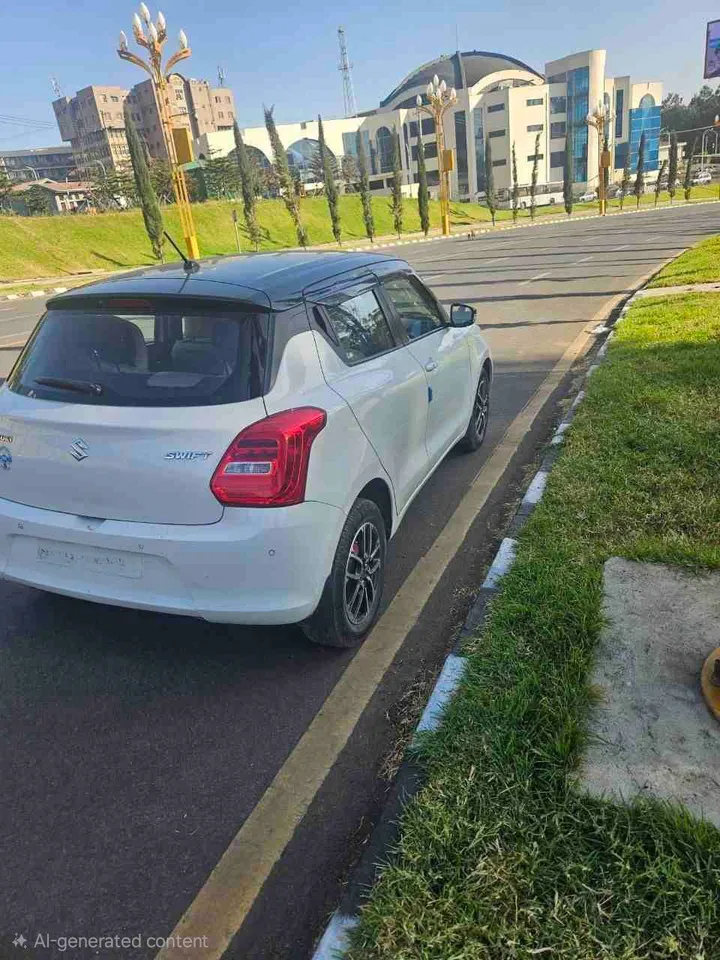 2022 Suzuki Swift 1.2L Automatic – photo 6