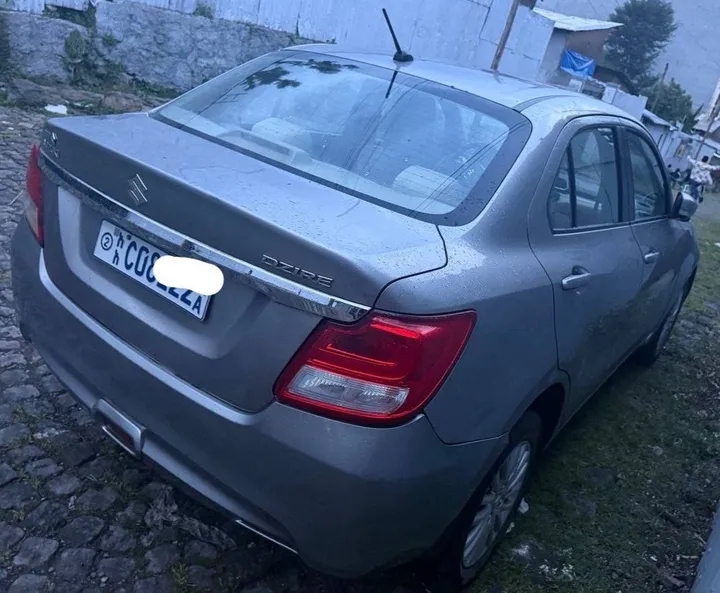 Suzuki Dzire 2022 Automatic – photo 5