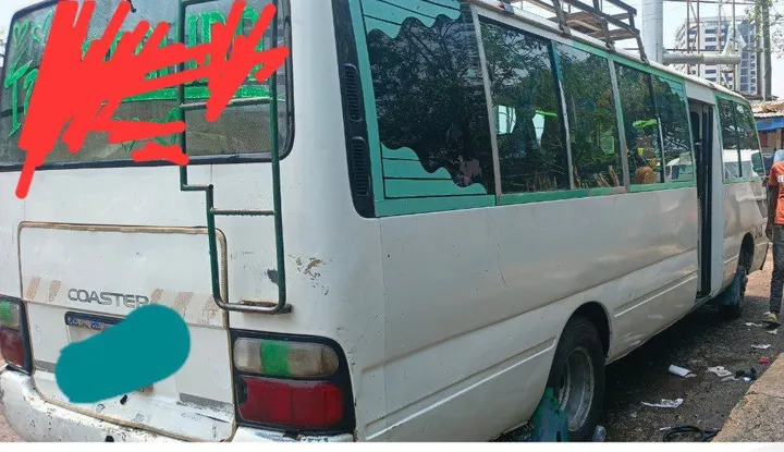 Toyota Coaster Minibus 2003 – photo 3