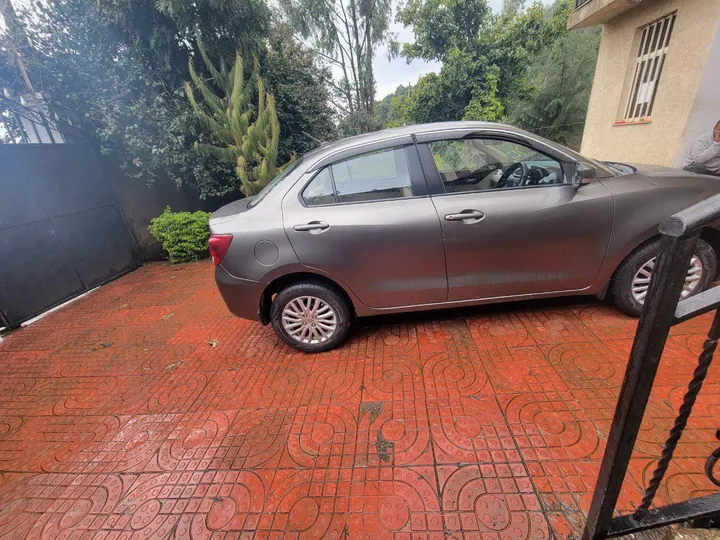 Suzuki Dzire 2021 Automatic – photo 4