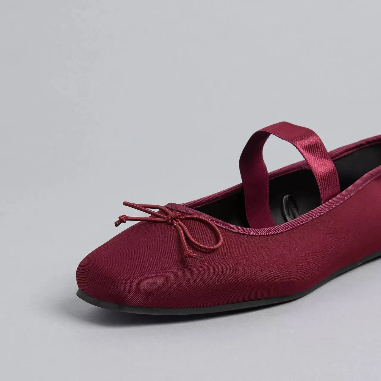 MAX Bow Detail Ballerina Shoe with Elastic Strap – photo 4