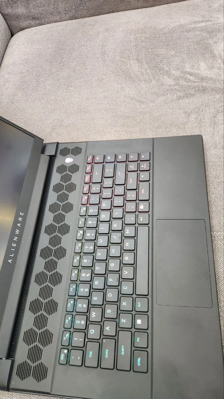 Alienware m16 R1 RTX 4080 Laptop – photo 6