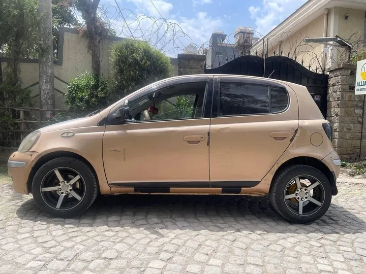 Toyota Vitz 2004 Automatic – photo 9