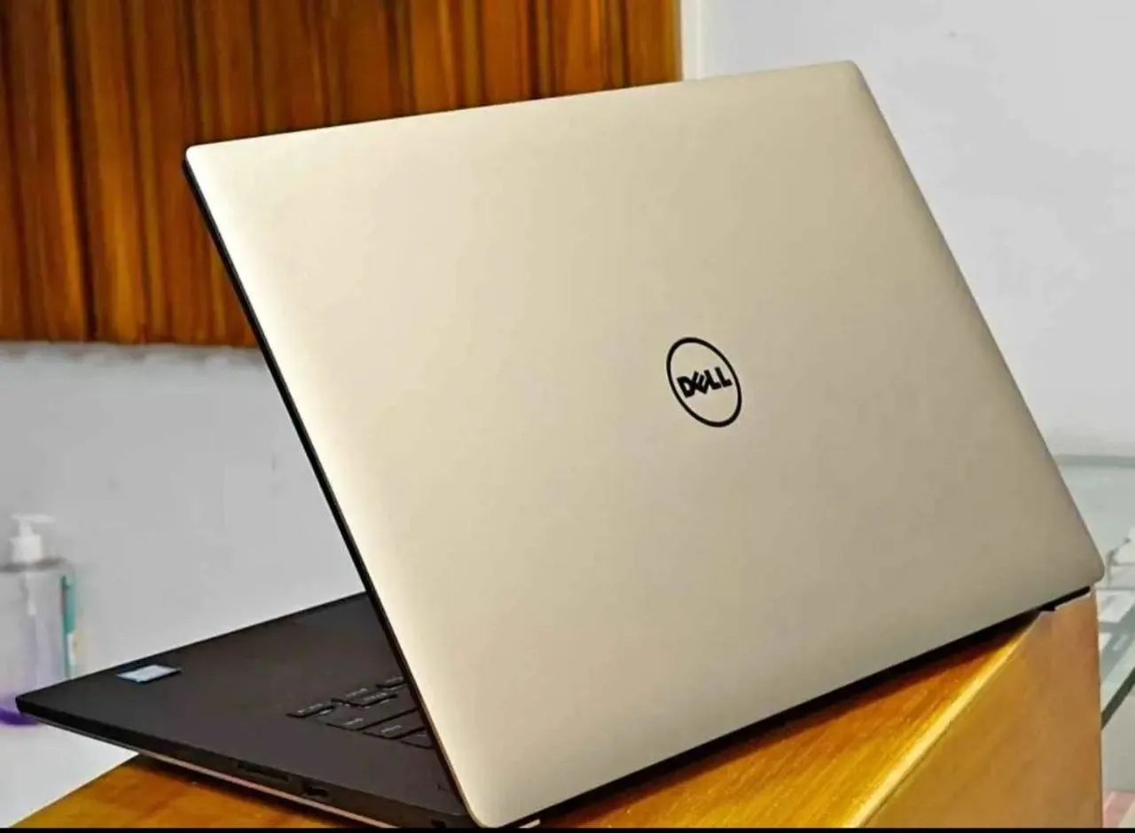 Dell XPS 15 i7 Laptop – photo 3