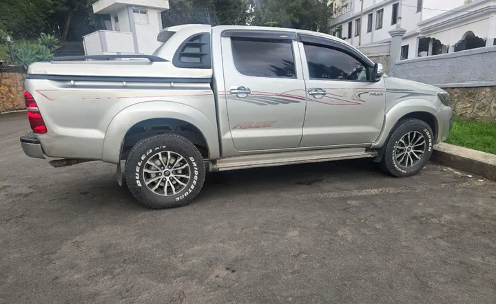 Toyota Hilux Double Cab 2013 – photo 4