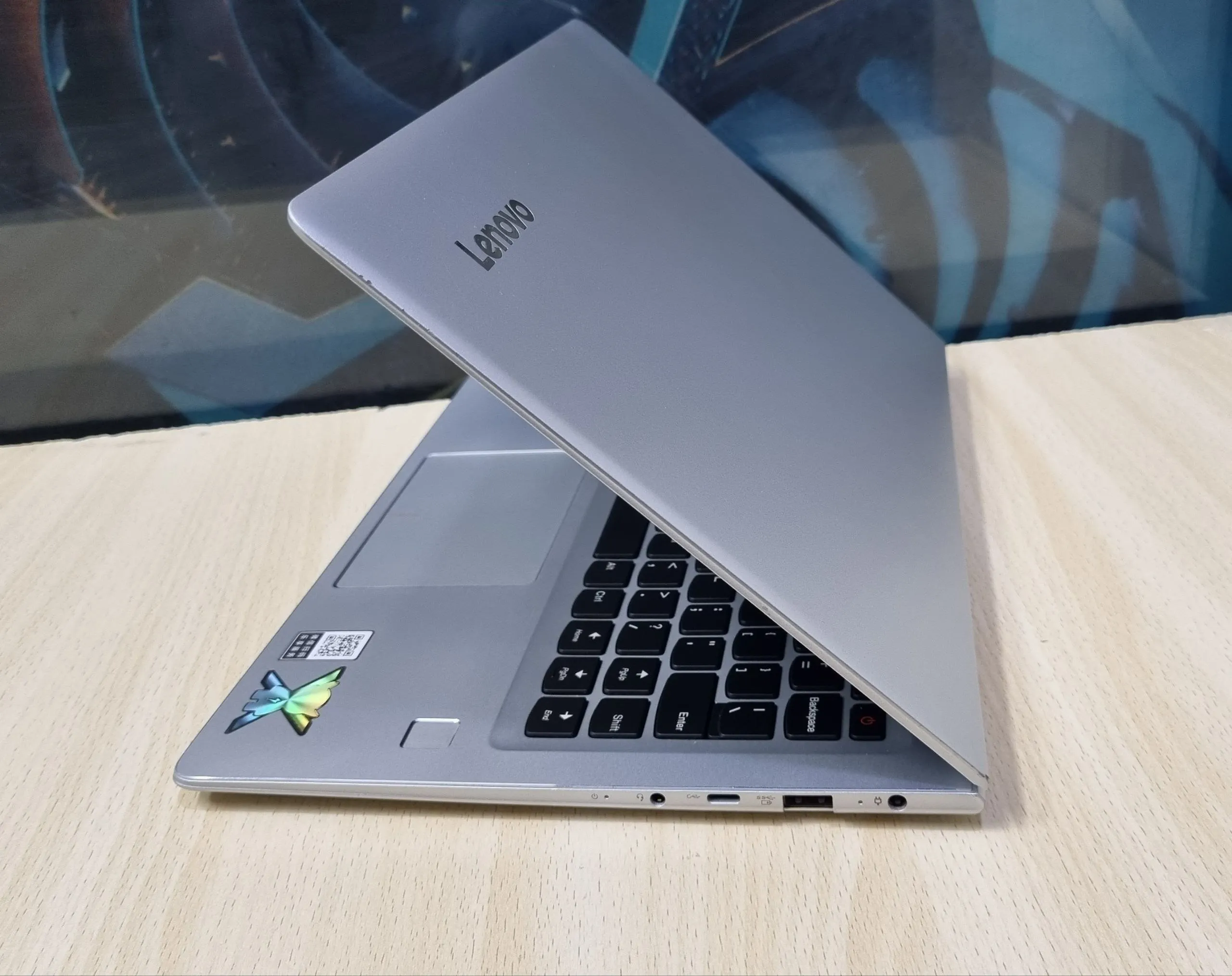 Lenovo Ideapad i7 8GB 256GB – photo 4