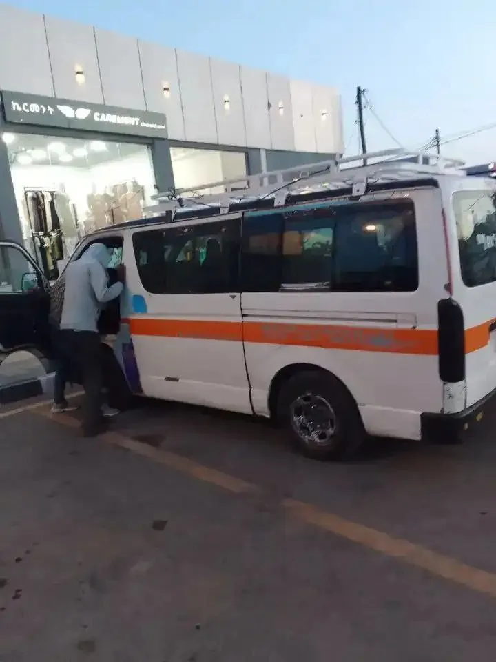 Toyota Abadula 2005 Diesel Manual – photo 3