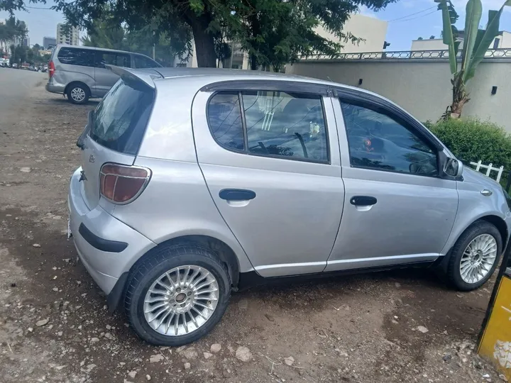 Toyota Vitz 2002 Automatic – photo 5