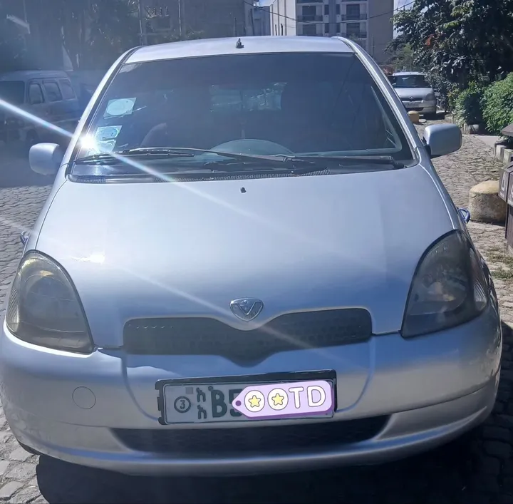 Toyota Vitz 2001 Automatic – photo 4
