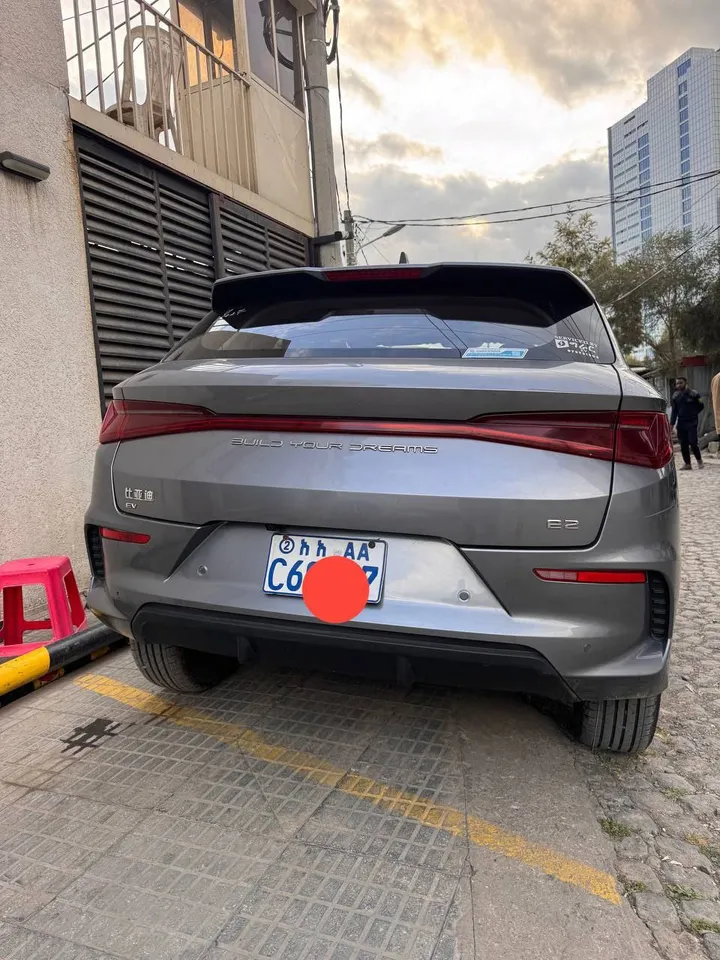 BYD E2 Automatic 2024 – photo 3