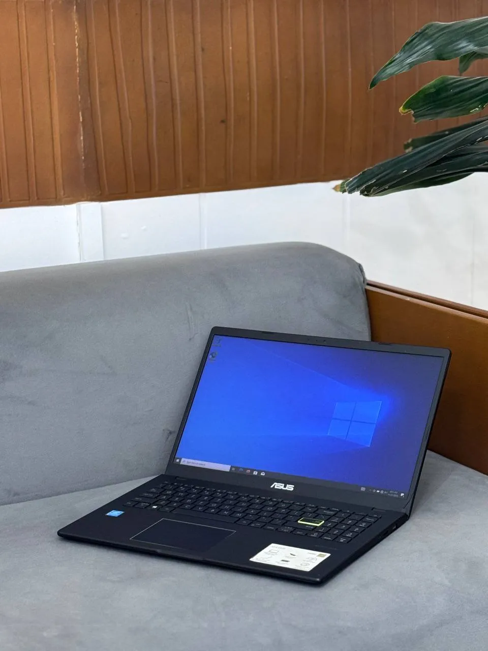Asus E510 Celeron 8GB 256GB Laptop – photo 3
