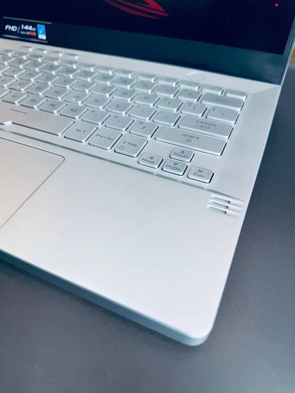ASUS ROG Zephyrus 14 2022 – photo 4
