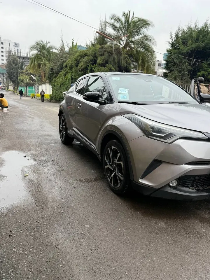 Toyota C-HR Europe 2017 AWD – photo 5