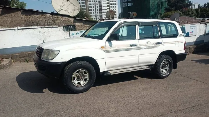 Toyota Land Cruiser 105 2007 – photo 4