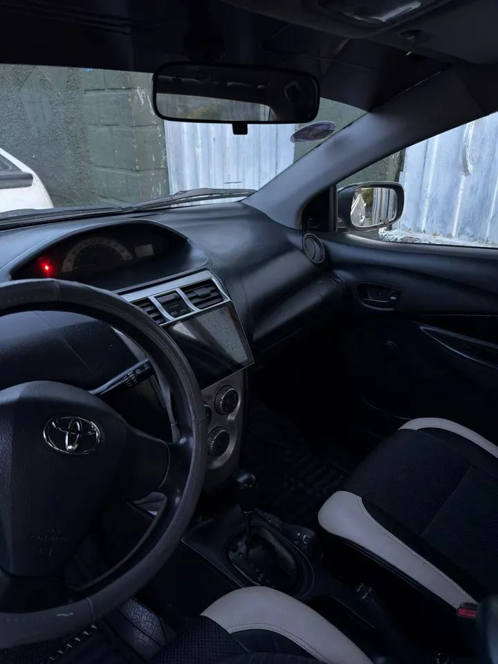 Toyota Yaris Sedan 2007 – photo 4