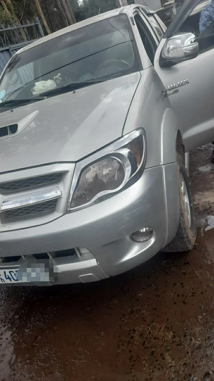 Toyota Hilux Double Cab 2009 – photo 4