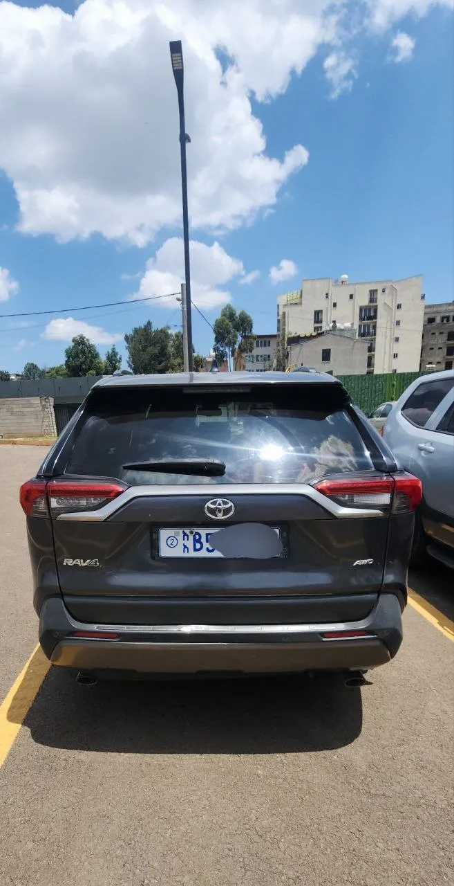 Toyota RAV4 2019 Automatic 2.0L – photo 6