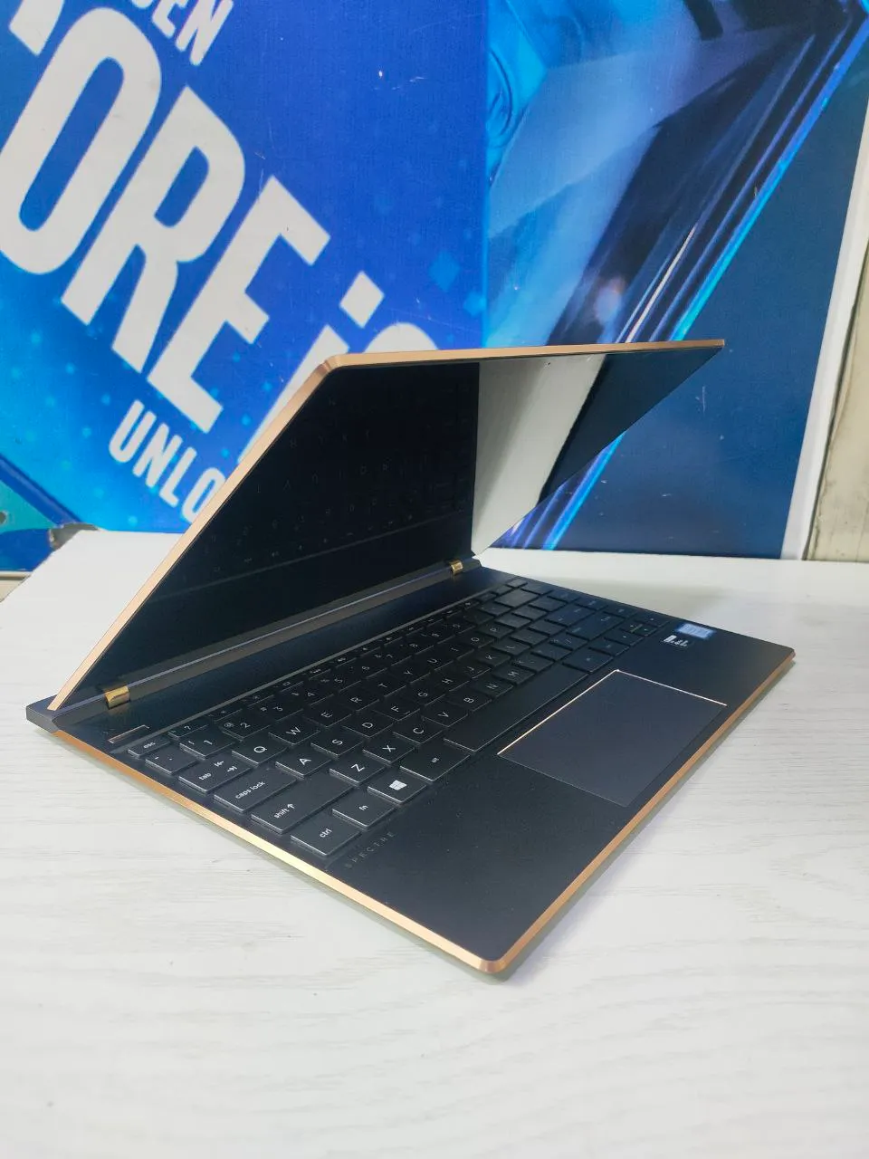 HP Spectre i5 8th Gen Laptop – photo 4