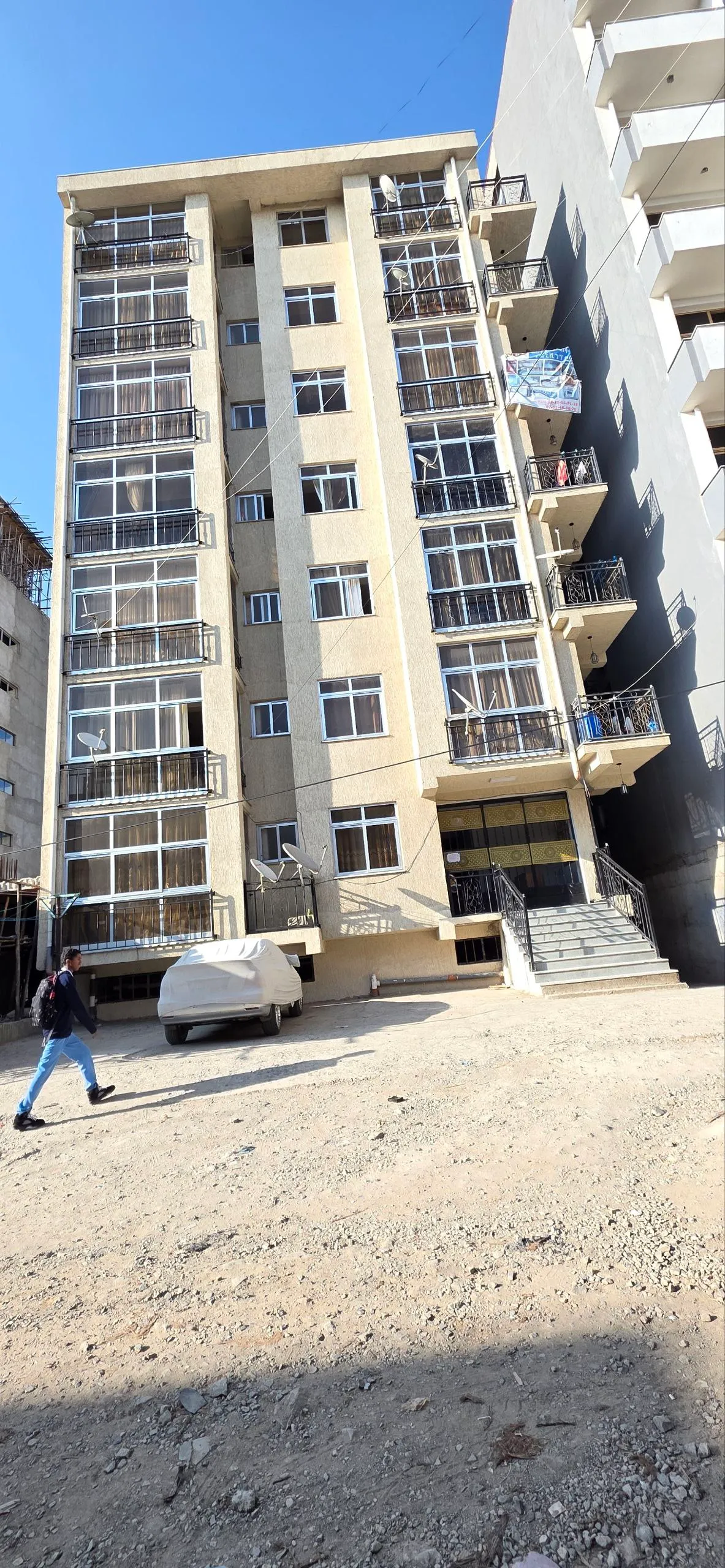 Apartment Building for Sale in Ayat – photo 4