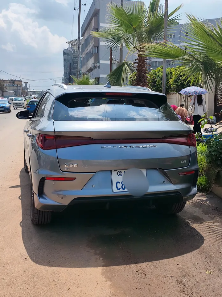 BYD E2 2025 Electric – photo 3