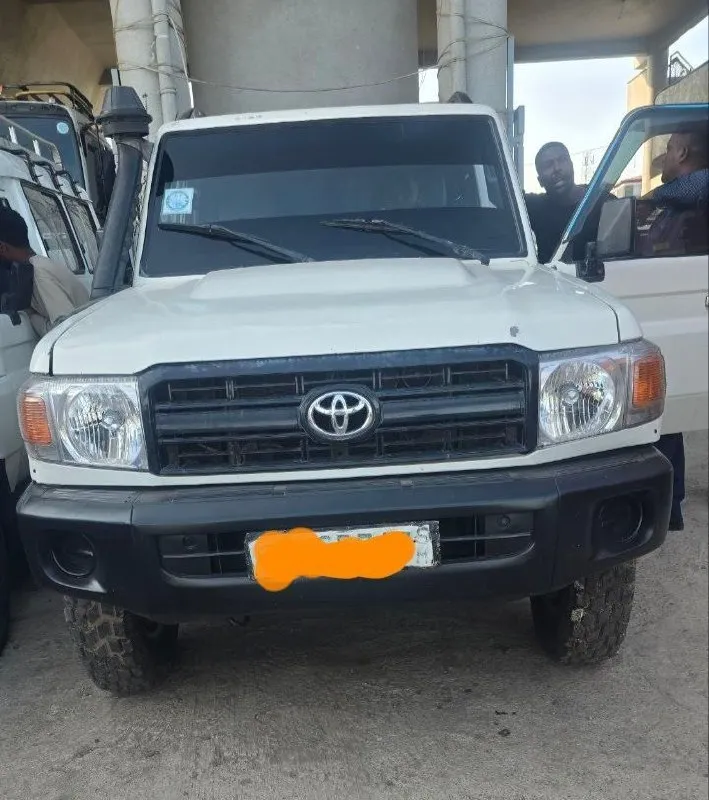 Toyota Double Cab Pickup 2018 – photo 4