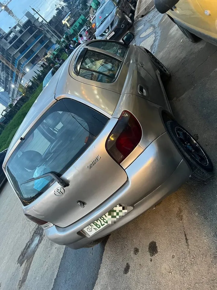 Toyota Vitz Yaris 1999 Manual – photo 4