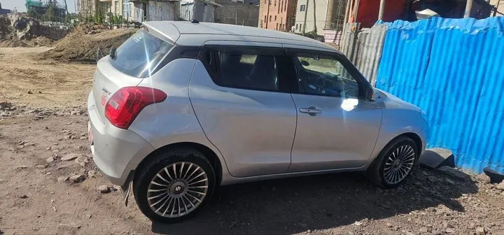 Suzuki Swift 2022 Full Option – photo 3